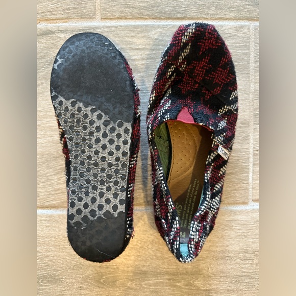 Black & Red Sweater TOMS - Picture 1 of 1